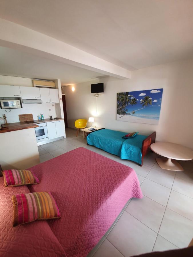 Residence Les Bougainvilliers Martinique Sainte-Anne Exterior foto